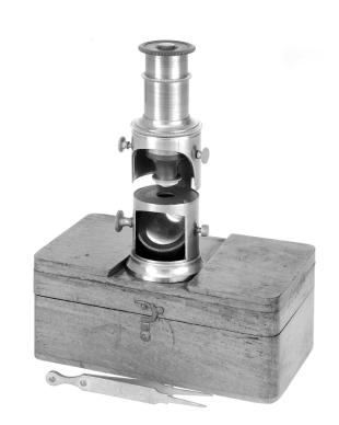 Bertrand furnace-style toy drum compound microscope