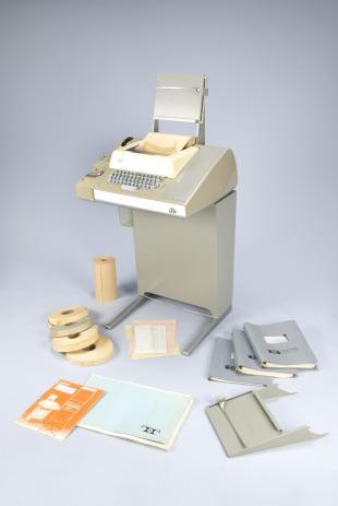 Digital Decwriter II Teletype computer terminal