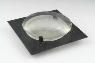 convex lens holder