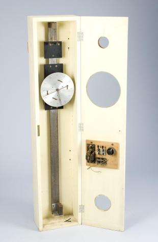 "electric eye" slave clock