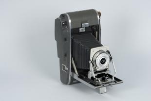 Polaroid type 48 Polacolor roll film for model 120 camera