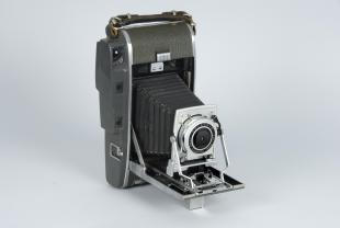 Polariod instant camera, Model 110A