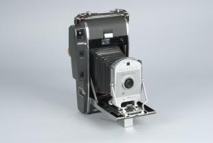 Polariod instant camera, Model 160