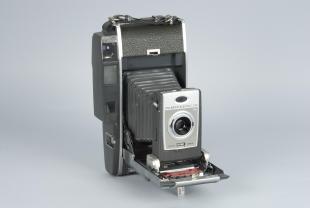 Polariod instant camera, Model 900 Electric Eye