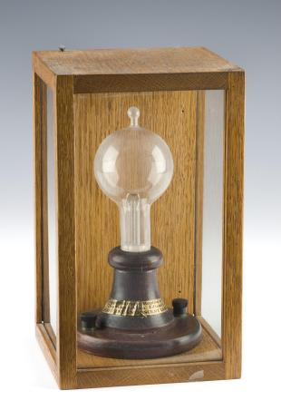 commemorative Edison incandescent lamp