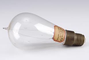 carbon filament light bulb