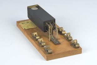 telegraph relay