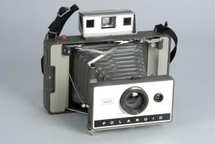 Polariod instant camera, Automatic 320