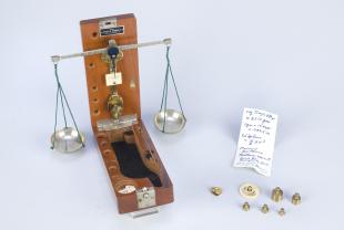 portable gold weighing scale