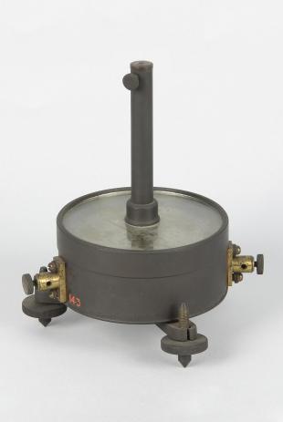 suspended U-magnet galvanometer