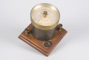 Ayrton & Pemy's direct reading spring ammeter