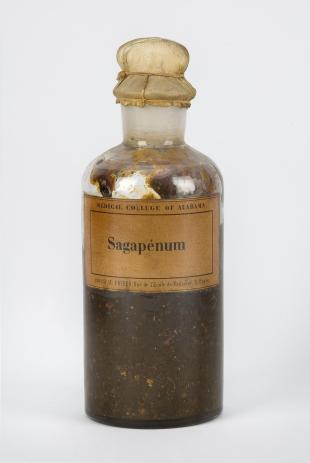 stoppered glass bottle of "Sagapénum"