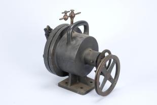 Gaede-type rotary mercury vacuum pump