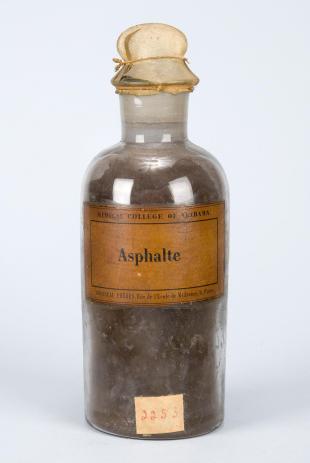 stoppered glass bottle of "Asphalte"