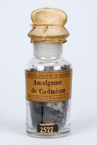stoppered glass bottle of "Amalgame de Cadmium"