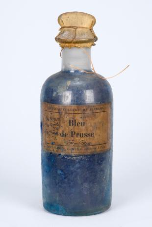 stoppered glass bottle of "Bleu de Prusse"