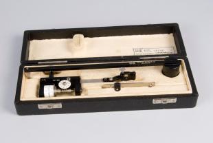 compensating polar planimeter