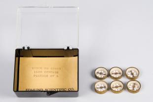 miniature compasses (6)