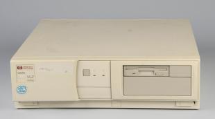 HP Vectra VL2 4/50se computer used with operant chamber