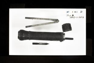 Baradelle-type etui of silver drawing instruments