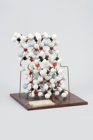 mineral molecular model: paragonite