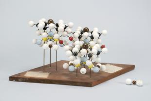 mineral molecular model: tourmaline