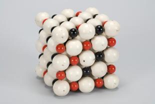 mineral molecular model: unidentified, three-atom, cubic