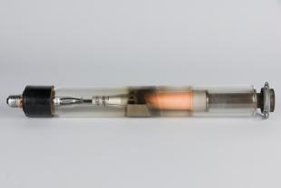 high vacuum hot cathode x-ray tube