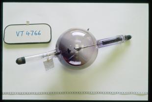 7-inch heated cathode high vacuum x-ray tube