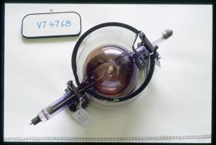 7-inch heated cathode high vacuum x-ray tube on lead glass mount bowl
