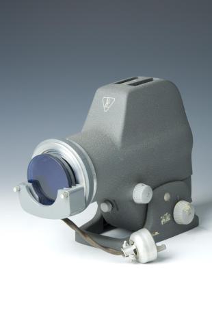 B&L model 31-33-27 adjustable microscope lamp